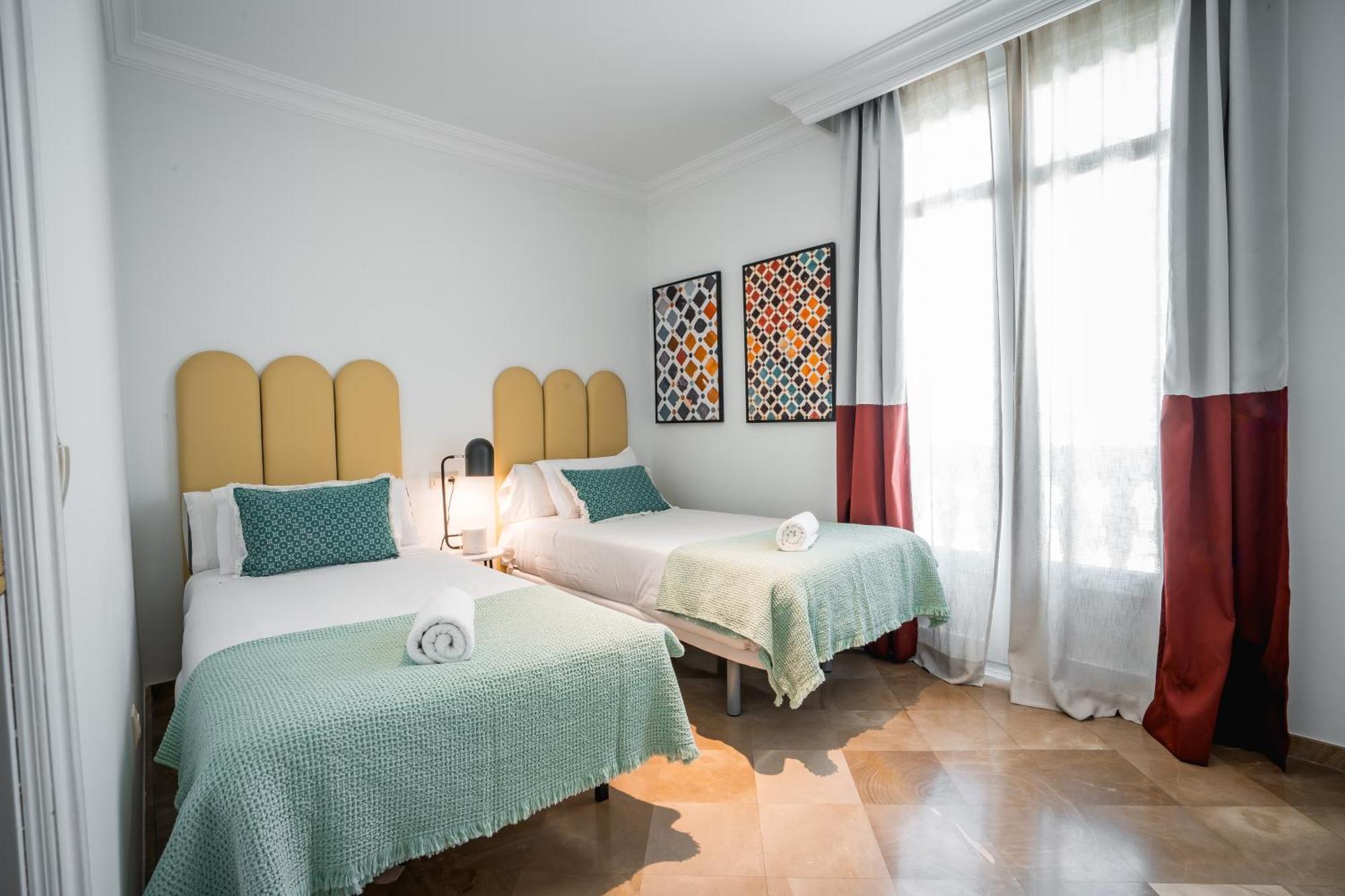 Alisios Gran Via - Toque Nazari Apartment กรานาดา ภายนอก รูปภาพ