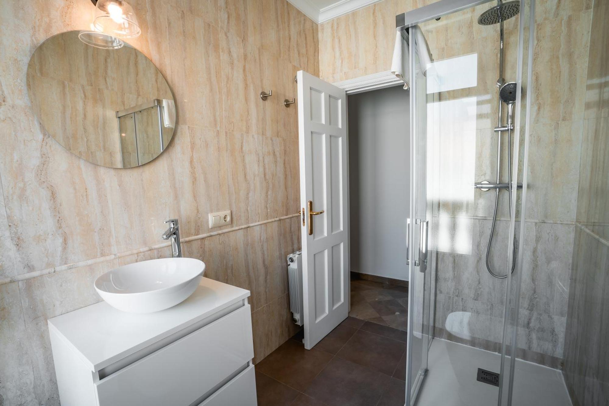 Alisios Gran Via - Toque Nazari Apartment กรานาดา ภายนอก รูปภาพ